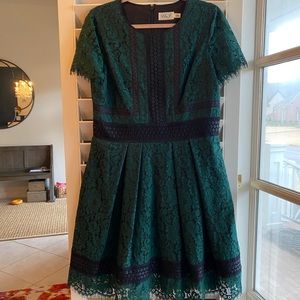 Eliza J Cocktail Dress / Has Pockets! / Green and Black Lace / Sz 14